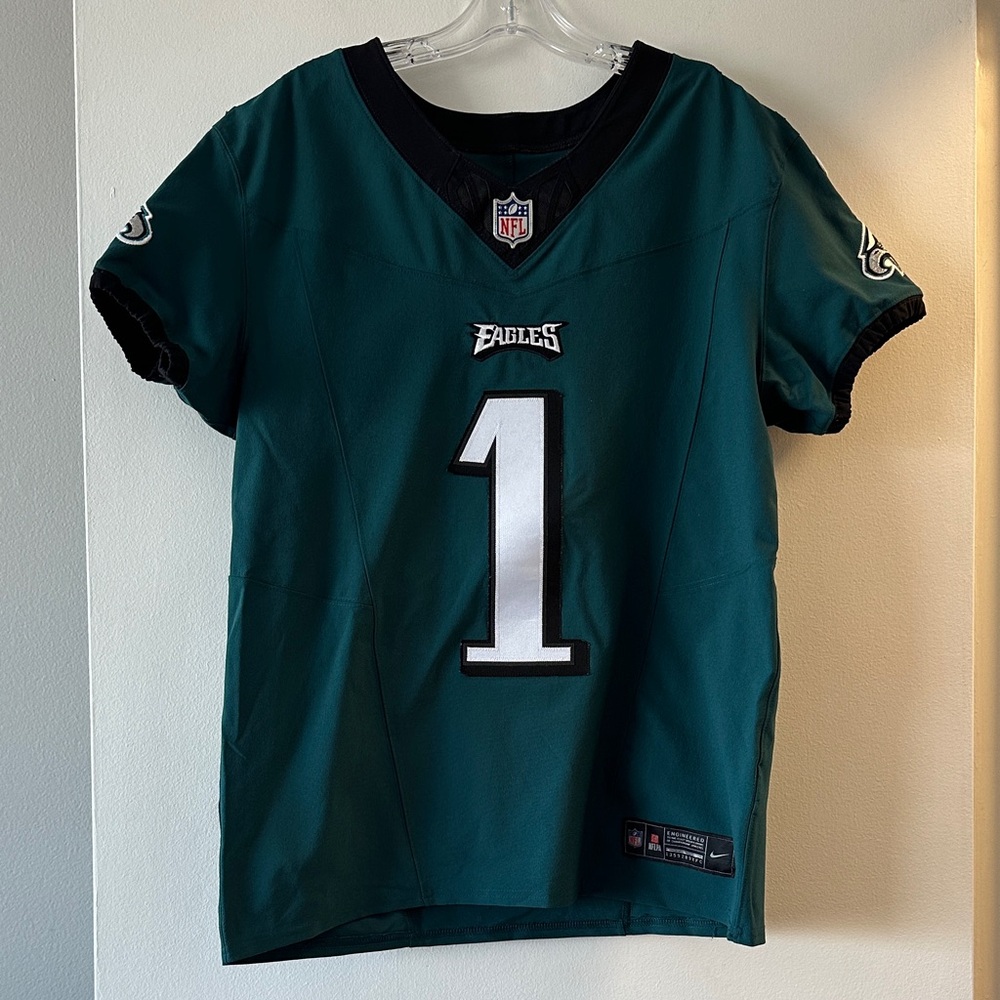 Authentic Nike stitched Philadelphia Eagles Jalen Hurts #1 Jersey